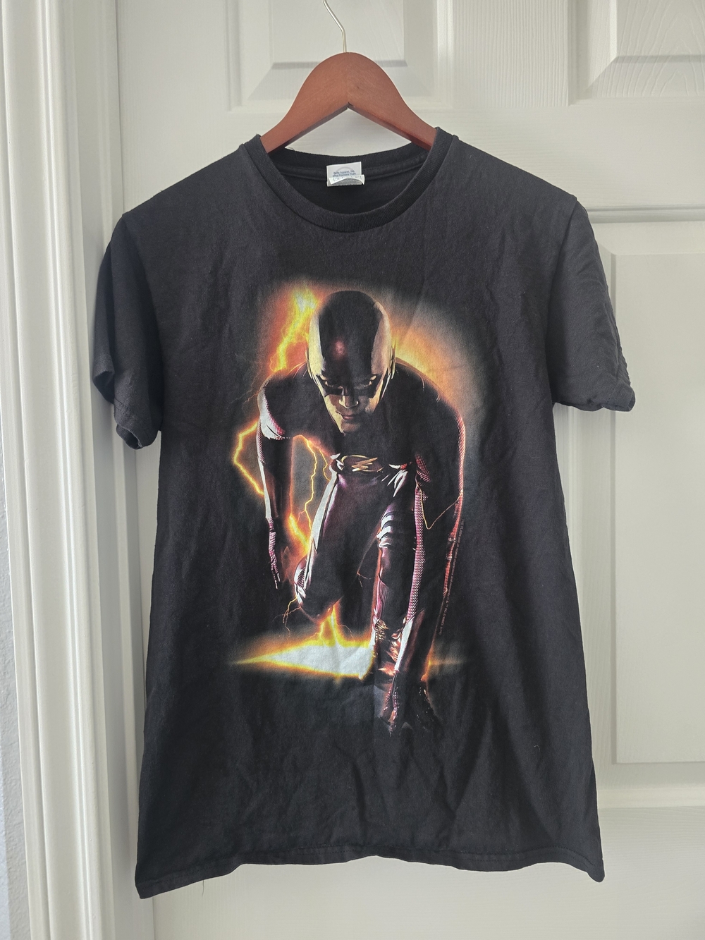 The Flash DC Comics Graphic T-Shirt Black Adult Small 100% Cotton Short Sleeve